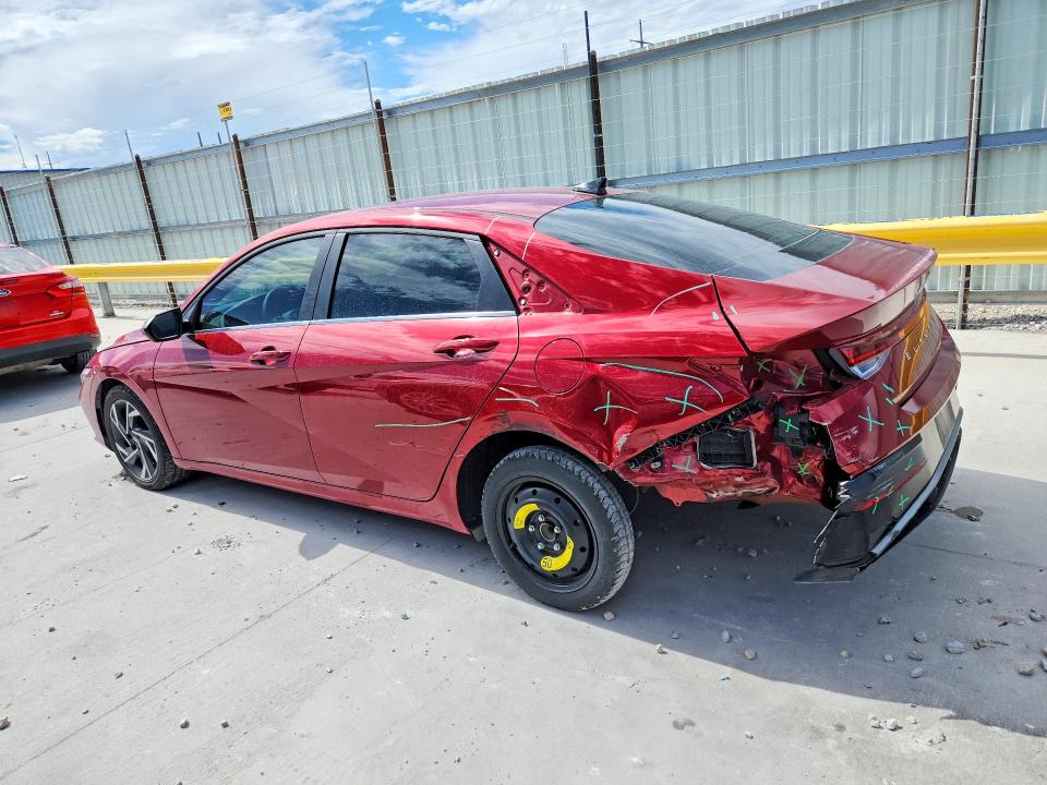 2025 Hyundai VIN KMHLS4DG9SU930198 COPART salvage auction — REAR END, Tx - Salvage Vehicle Title, sold $7,200 on 2026-07-31 (photo 2)