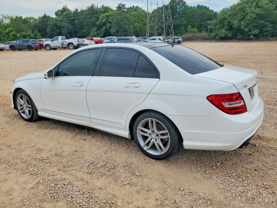 2014 Mercedes-benz C-klasse VIN WDDGF4HB7ER304056 COPART salvage auction — SIDE, Nc - Salvage Certificate Of Title, sold $1,700 on 2026-08-17 (photo 2)