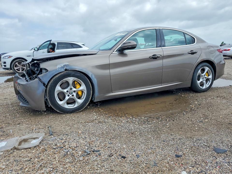 2019 Alfa romeo VIN ZARFAMAN1K7600891 COPART salvage auction — FRONT END, Tx - Certificate Of Title, sold $1,550 on 2026-07-23 (photo 1)
