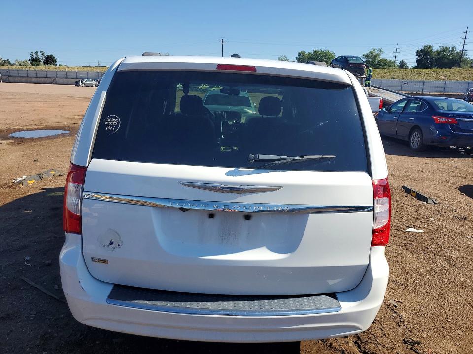 2016 Chrysler Voyager VIN 2C4RC1BG7GR165073 COPART salvage auction — MECHANICAL, Co - Dis/Dlr/Exp Only Clean Title, sold $275 on 2026-07-08 (photo 6)