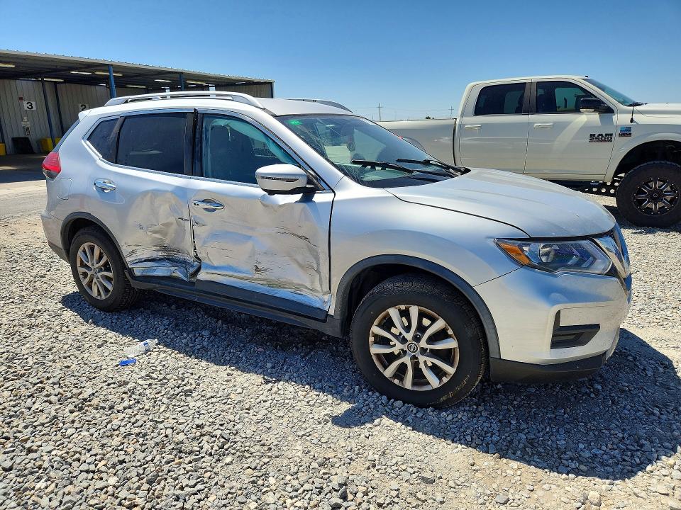 2017 Nissan VIN KNMAT2MV9HP598279 COPART salvage auction — SIDE, Fl - Dis/Dlr/Exp Only Clean Title, sold $1,100 on 2026-07-28 (photo 4)