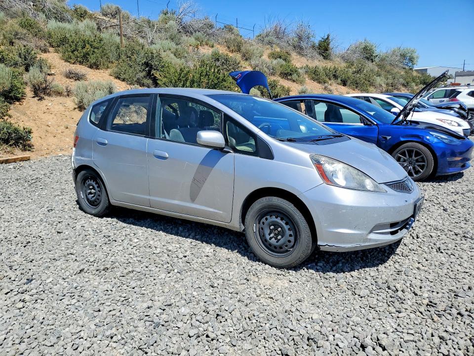 2012 Honda Fit VIN JHMGE8H38CS000915 COPART salvage auction — REAR END, Nv - Salvage Title, sold $200 on 2026-07-09 (photo 4)