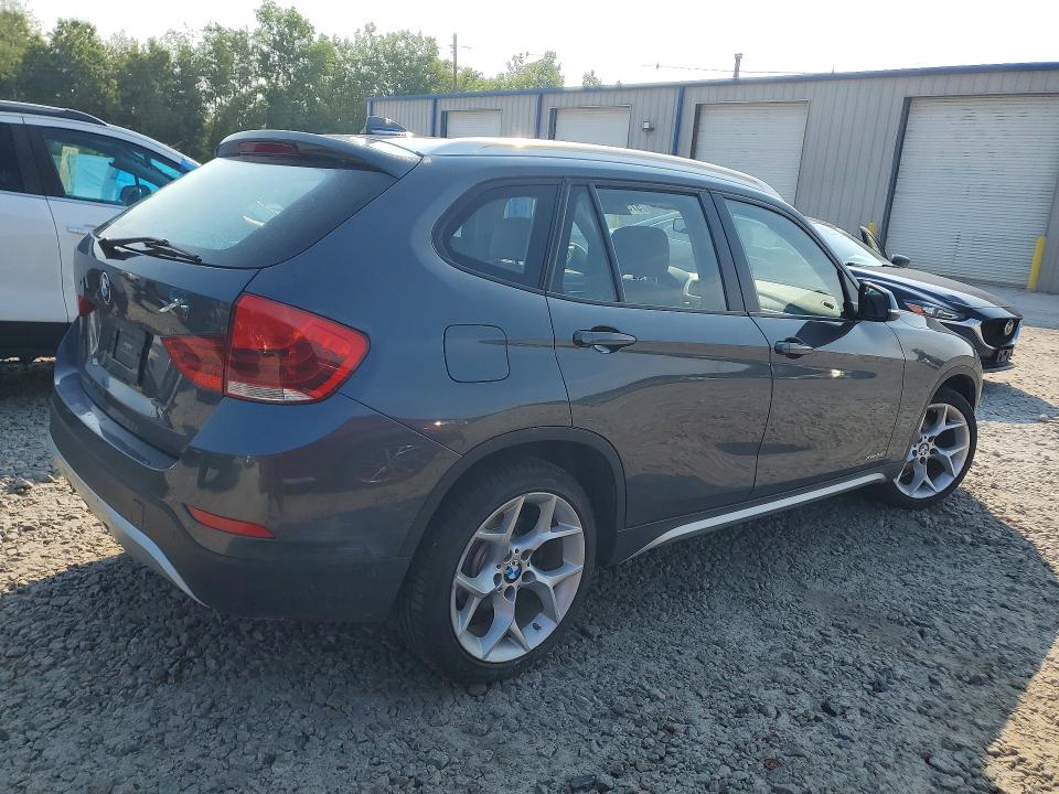 2015 BMW X1 VIN WBAVL1C52FVY36234 COPART salvage auction — MINOR DENT/SCRATCHES, Ma - Cert Of Title-Reconstrctd Coll, sold $2,950 on 2026-07-16 (photo 3)