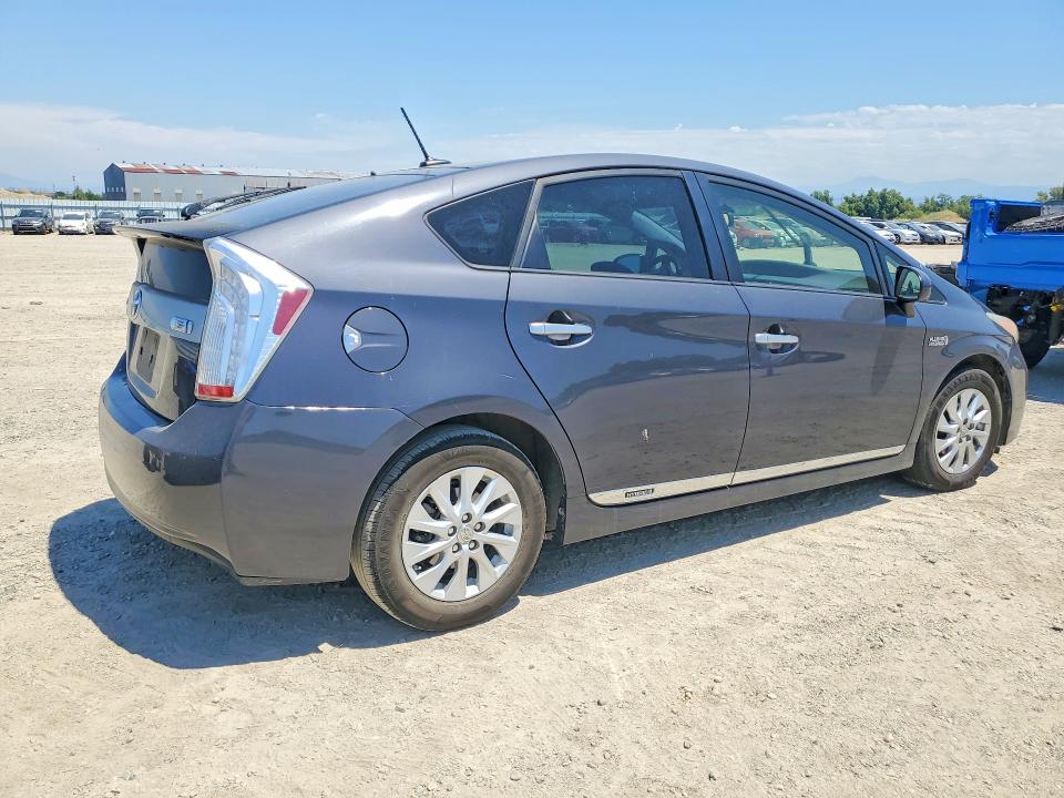2014 Toyota Prius VIN JTDKN3DP4E3057004 COPART salvage auction — FRONT END, Ca - Salvage Certificate, sold $6,300 on 2026-07-10 (photo 3)