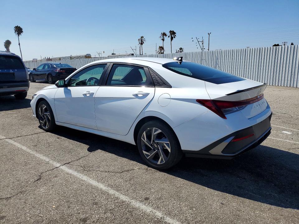 2025 Hyundai Elantra VIN KMHLM4DG1SU065916 COPART salvage auction — DAMAGE HISTORY, Ca - Dis/Dlr/Exp Only Clean Title, sold $11,600 on 2026-07-24 (photo 2)