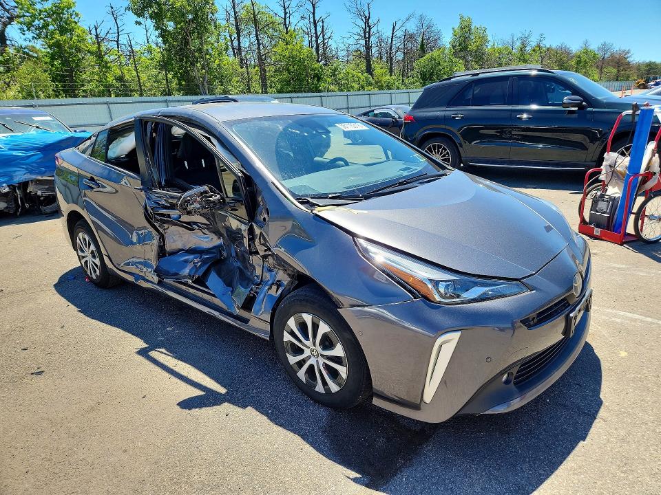2020 Toyota Prius VIN JTDL9RFU1L3016390 COPART salvage auction — SIDE, Ny - Mv-907A Salvage Certificate, sold $4,000 on 2026-07-20 (photo 4)