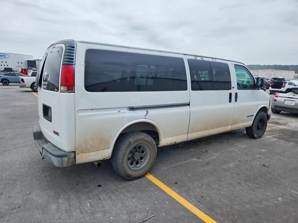 1998 Gmc Savana VIN 1GJHG39R3W1090550 COPART salvage auction — FRONT END, OK - CERT OF TITLE-SALVAGE, sold $600 on 2026-07-10 (photo 3)