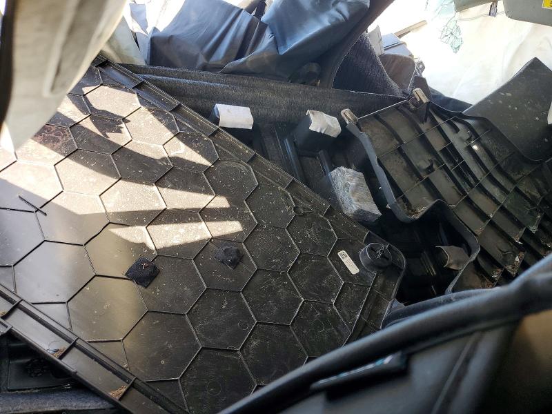 2019 Acura Tlx VIN 19UUB1F59KA000100 COPART salvage auction — ROLLOVER, Ca - Non-Repairable Vehicle Cert, sold $70 on 2026-08-03 (photo 8)
