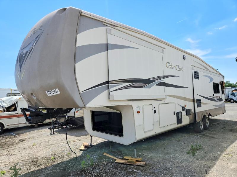 2014 Cedar creek Fifth wheel VIN 4X4FCRM22ES210283 COPART salvage auction — ALL OVER, IL - SALVAGE CERTIFICATE, sold $1,700 on 2026-07-30 (photo 2)