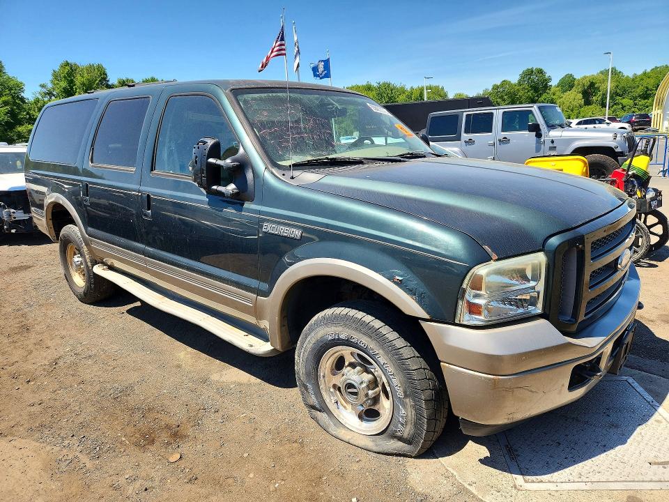 2005 Ford Excursion VIN 1FMNU45S35EC42315 COPART salvage auction — MINOR DENT/SCRATCHES, Ny - Certificate Of Title, sold $4,900 on 2026-07-09 (photo 4)