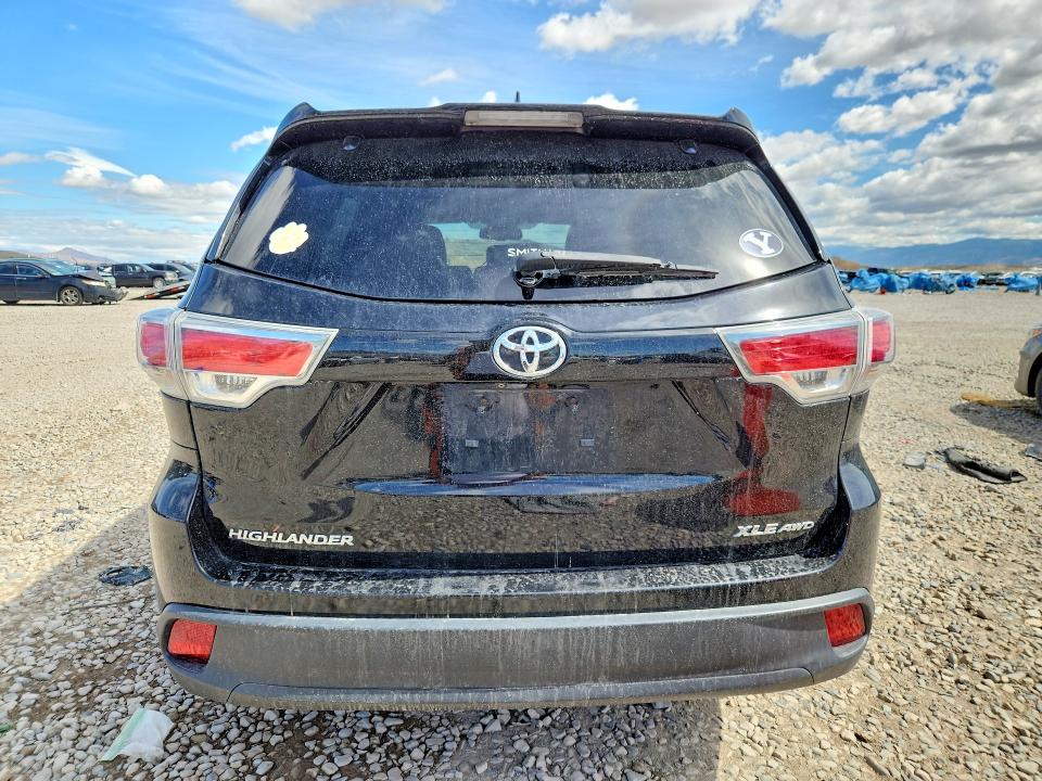 2014 Toyota Highlander VIN 5TDJKRFH6ES061857 COPART salvage auction — MINOR DENT/SCRATCHES, Ut - Certificate Of Title, sold $8,000 on 2026-07-24 (photo 6)