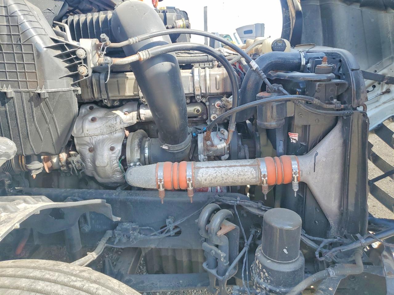 2019 Freightliner Cascadia 126 VIN 3AKJHHDR9KSKK8260 COPART salvage auction — Normal Wear, PA - CERT OF TITLE, sold $28,750 on 2026-07-07 (photo 7)