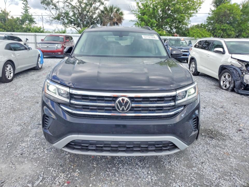 2021 Volkswagen Atlas VIN 1V2WR2CA0MC586993 COPART salvage auction — MINOR DENT/SCRATCHES, Fl - Certificate Of Title, sold $10,000 on 2026-08-25 (photo 5)