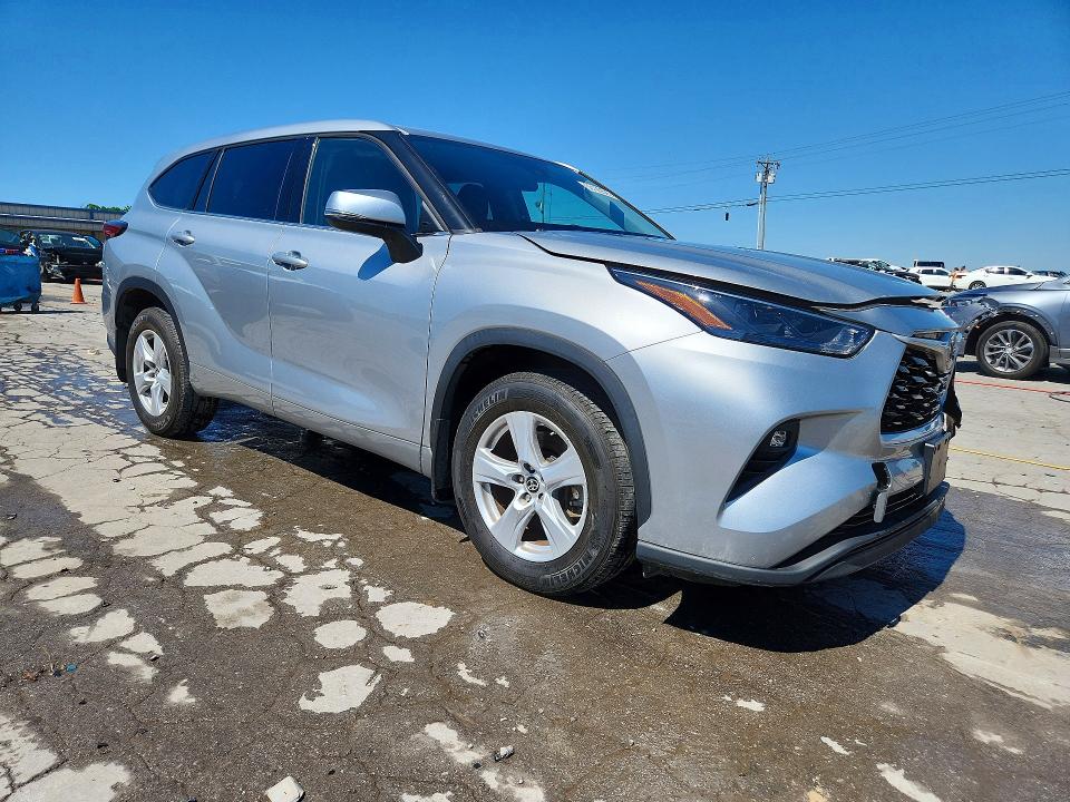 2022 Toyota Highlander VIN 5TDZZRAH2NS113801 COPART salvage auction — FRONT END, Tn - Salvage Certificate, sold $16,800 on 2026-07-27 (photo 4)