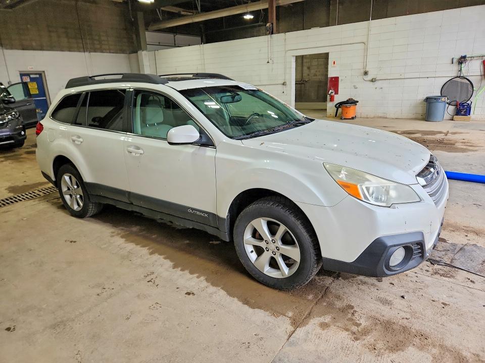 2013 Subaru Outback VIN 4S4BRBGC1D3299993 COPART salvage auction — MINOR DENT/SCRATCHES, Mn - Certificate Of Title, sold $1,000 on 2026-07-02 (photo 4)