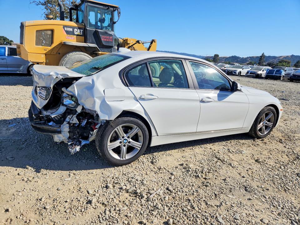 2012 BMW 3er VIN WBA3C1C5XCF433468 COPART salvage auction — SIDE, Ca - Salvage Certificate, sold $525 on 2026-07-02 (photo 3)