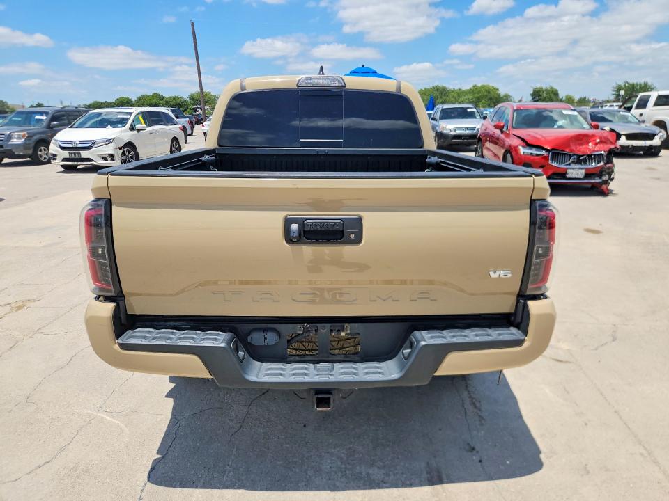 2017 Toyota VIN 5TFAZ5CNXHX046002 COPART salvage auction — SIDE, Tx - Salvage Vehicle Title, sold $11,100 on 2026-07-02 (photo 6)