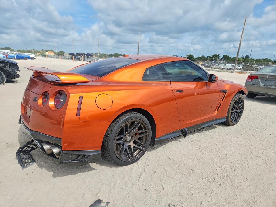 2018 Nissan Gt-r VIN JN1AR5EFXJM710234 COPART salvage auction — FRONT END, Fl - Cert Of Title Slvg Rebuildable, sold $70,000 on 2026-07-16 (photo 3)