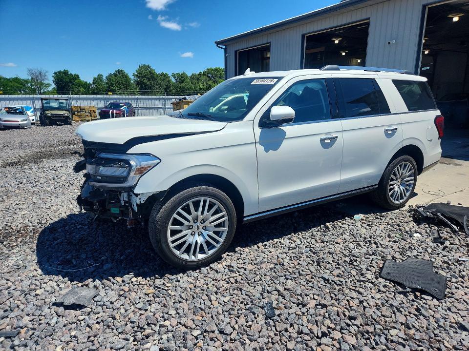 2022 Ford Expedition VIN 1FMJU2AT7NEA08177 — COPART salvage auction photo