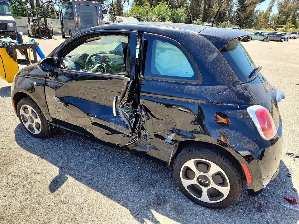2015 Fiat VIN 3C3CFFGE9FT667049 COPART salvage auction — SIDE, Ca - Dis/Dlr/Exp Only Clean Title, sold $300 on 2026-07-17 (photo 2)