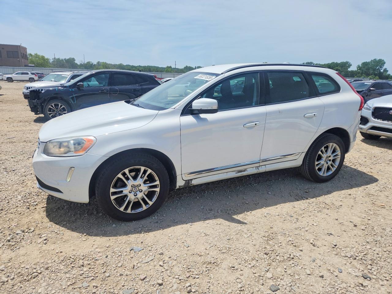 2016 Volvo XC60 VIN YV440MDJ0G2813619 COPART salvage auction — Mechanical, KS - DEALER ONLY CLEAN TITLE, sold $550 on 2026-07-09 (photo 1)