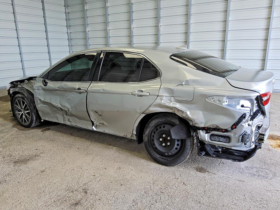2022 Toyota Camry VIN 4T1F11AK7NU013725 COPART salvage auction — FRONT END, FL - CERTIFICATE OF TITLE, sold $7,000 on 2026-07-09 (photo 2)