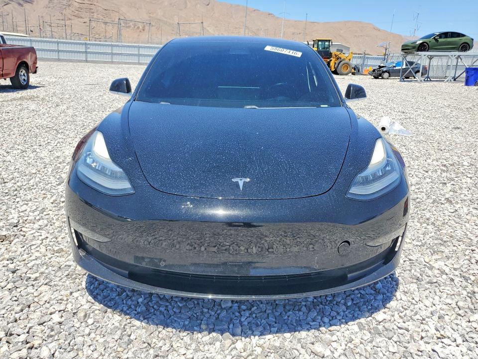 2018 Tesla VIN 5YJ3E1EA7JF075951 COPART salvage auction — SIDE, Nv - Salvage Title, sold $1,600 on 2026-07-29 (photo 5)