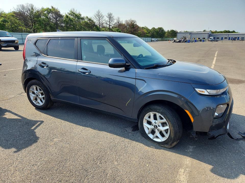 2020 Kia Soul VIN KNDJ23AU8L7004455 COPART salvage auction — SIDE, Ny - Mv-907A Salvage Certificate, sold $2,850 on 2026-07-20 (photo 4)