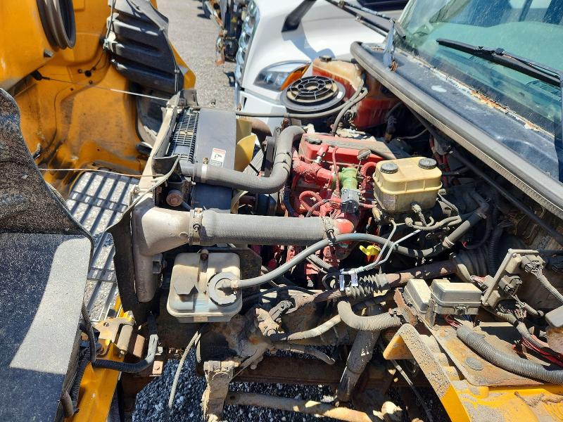 2012 Thomas Chassis b2 VIN 4UZABRDU7CCBP5511 COPART salvage auction — NORMAL WEAR, ON - PERMIT NO BRAND - UNFIT, sold $2,500 on 2026-09-10 (photo 7)