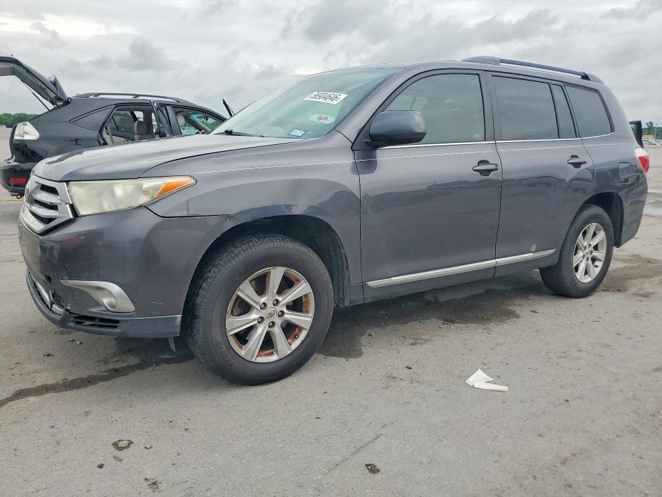 2011 Toyota Highlander VIN 5TDZK3EH7BS041288 COPART salvage auction — FRONT END, TN - CERTIFICATE OF TITLE, sold $2,950 on 2026-07-27 (photo 1)