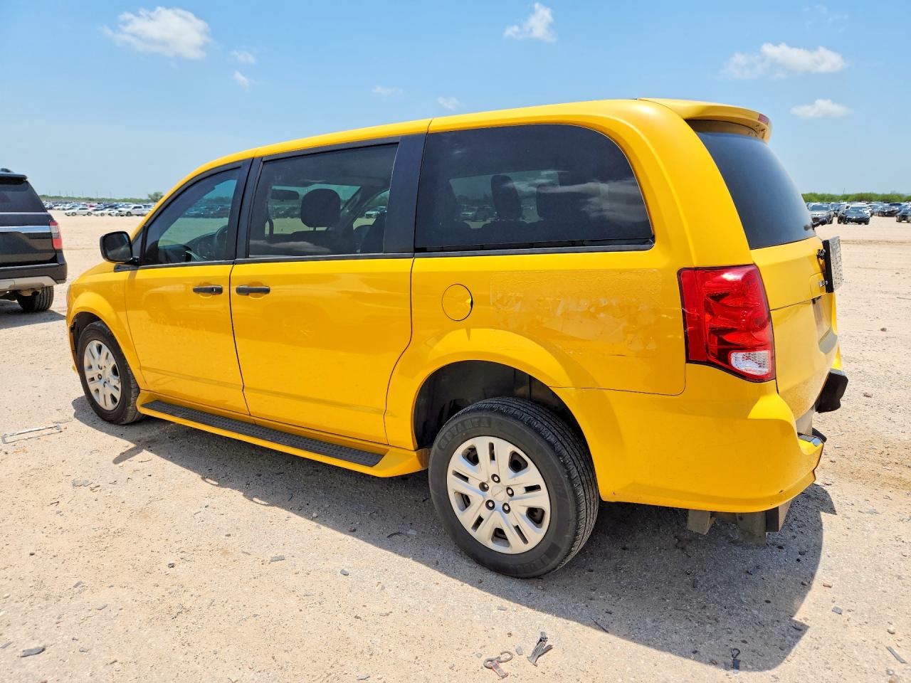 2019 Dodge Grand Caravan VIN 2C4RDGBG9KR754361 COPART salvage auction — Minor Dent/Scratches, TX - CERTIFICATE OF TITLE, sold $1,350 on 2026-07-03 (photo 2)