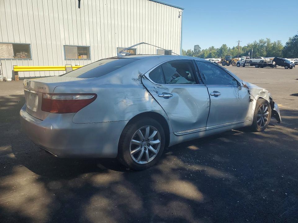 2009 Lexus Ls 460 VIN JTHBL46F195090681 COPART salvage auction — ROLLOVER, Or - Salvage Title Certificate, sold $825 on 2026-07-22 (photo 3)