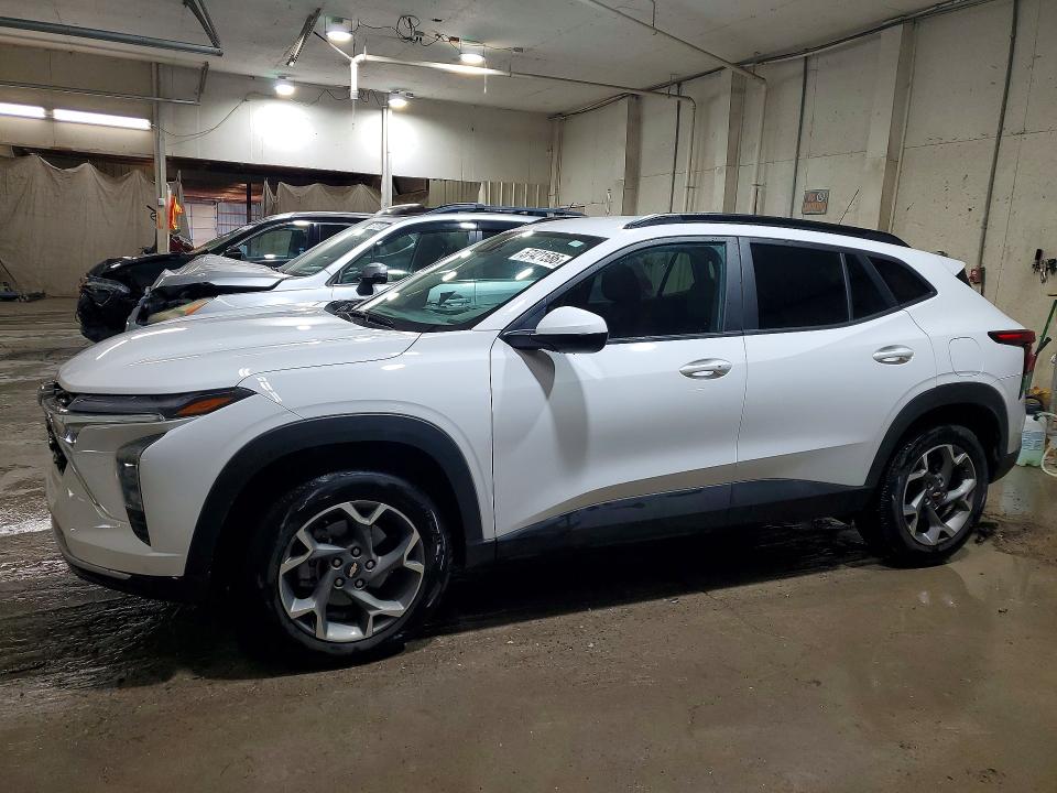 2025 Chevrolet Trax VIN KL77LHEP4SC194363 COPART salvage auction — SIDE, Tn - Salvage Certificate, sold $2,350 on 2026-07-21 (photo 1)