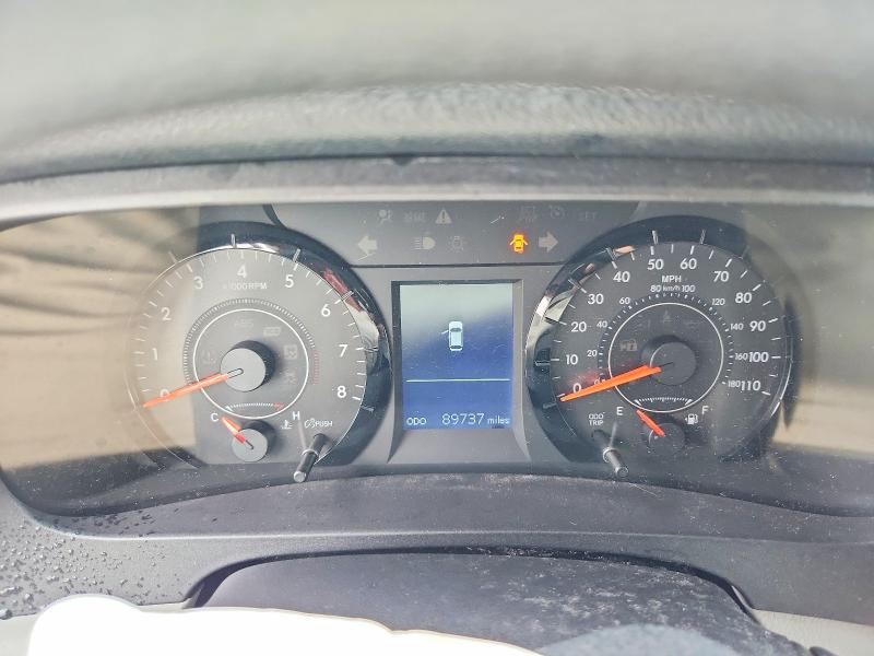 2017 Toyota Sienna VIN 5TDJZ3DC5HS183808 COPART salvage auction — FRONT END, Il - Salvage Certificate, sold $1,100 on 2026-07-28 (photo 9)