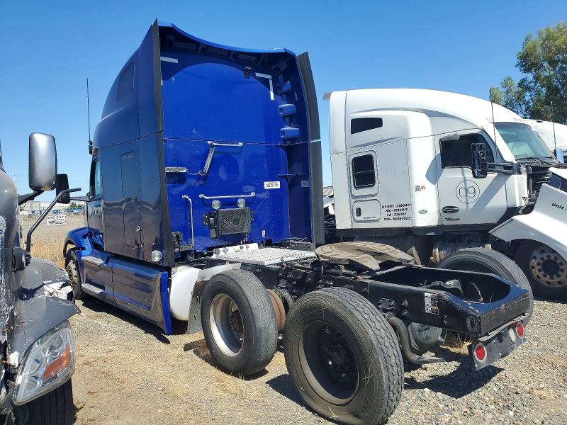 2023 Peterbilt 579 VIN 1XPBD49X0PD828930 COPART salvage auction — STRIPPED, CA - DIS/DLR/EXP ONLY CLEAN TITLE, sold $7,500 on 2026-09-04 (photo 3)