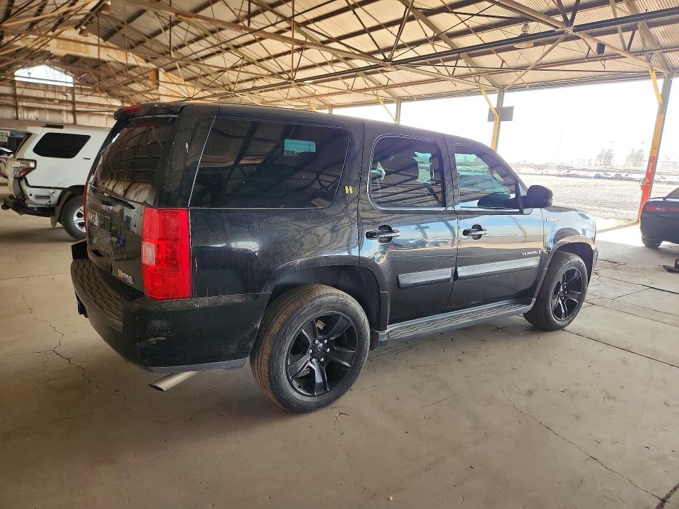 2008 Gmc Yukon VIN 1GKFK13518R220809 COPART salvage auction — MINOR DENT/SCRATCHES, Az - Certificate Of Title, sold $325 on 2026-08-19 (photo 3)