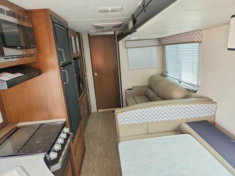 2019 Frrv VIN 5ZT2AVSBXKB921326 COPART salvage auction — HAIL, MO - SALVAGE CERTIFICATE OF TITLE, sold $6,200 on 2026-09-03 (photo 6)