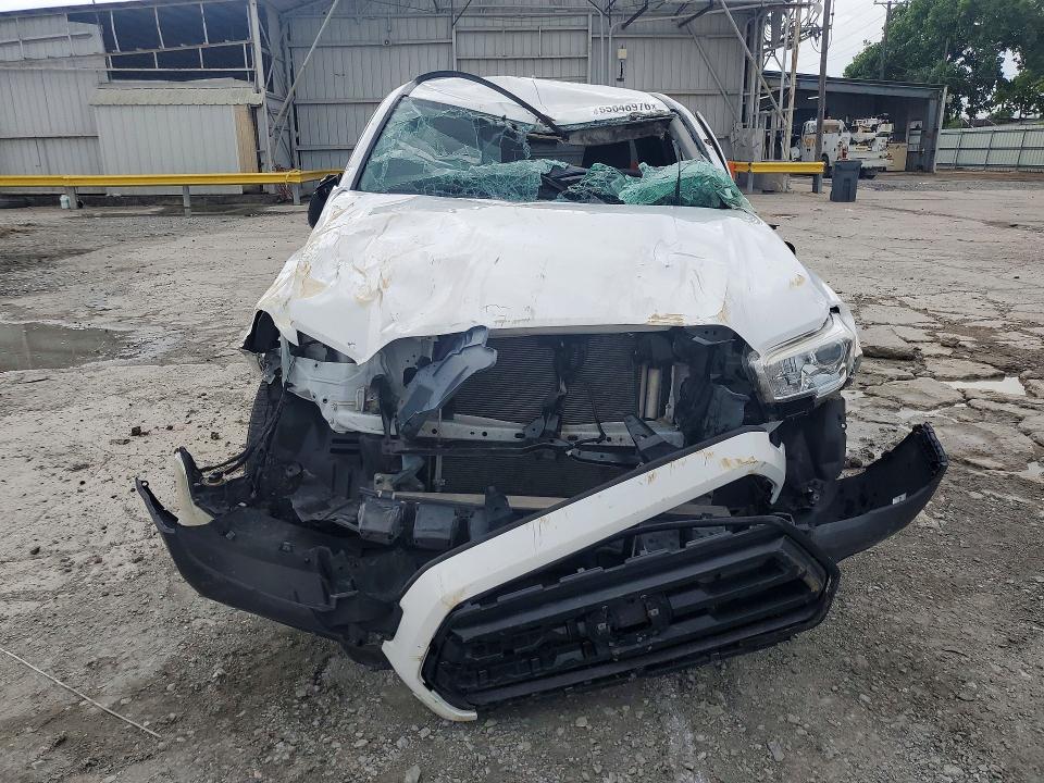 2020 Toyota Tacoma VIN 5TFSX5EN7LX072198 COPART salvage auction — FRONT END, Tx - Salvage Vehicle Title, sold $1,950 on 2026-07-28 (photo 5)