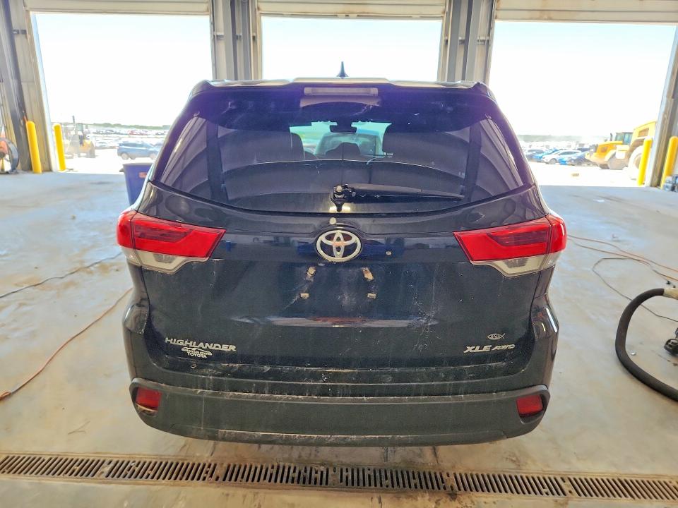 2017 Toyota Highlander VIN 5TDJZRFH3HS435759 COPART salvage auction — HAIL, Ia - Salvage W/Salvage History, sold $8,600 on 2026-07-07 (photo 6)