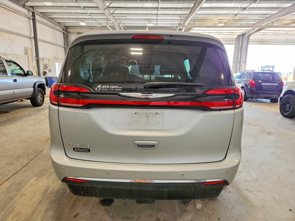 2022 Chrysler Pacifica VIN 2C4RC1BG2NR173157 COPART salvage auction — SIDE, Ne - Cert Of Title-Salvage, sold $10,200 on 2026-07-28 (photo 6)