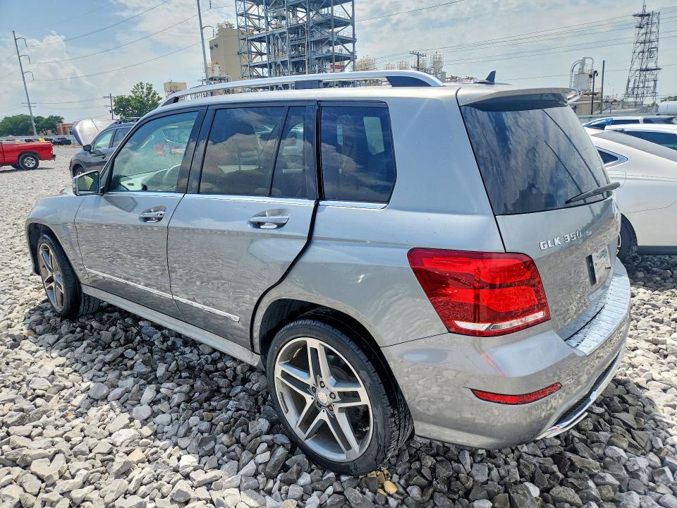2013 Mercedes-benz VIN WDCGG5HB7DF962760 COPART salvage auction — WATER/FLOOD, Salvage Title, sold $500 on 2026-07-22 (photo 2)