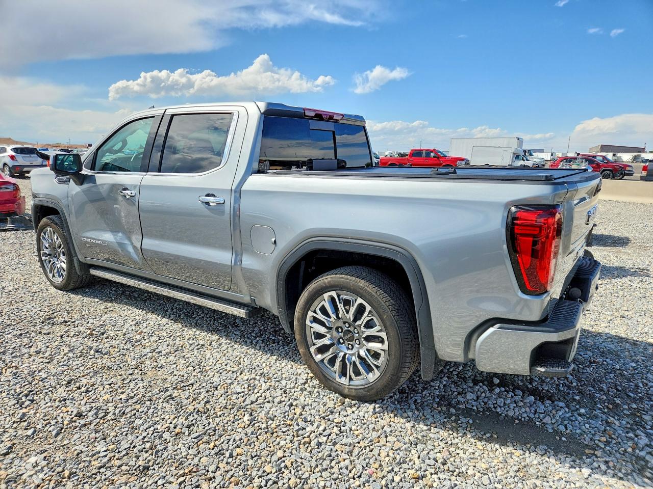 2025 Gmc SIERRA VIN 1GTUUHE85SZ325499 COPART salvage auction — Front End, CO - PUBLIC - SALVAGE TITLE, sold $28,250 on 2026-08-04 (photo 2)