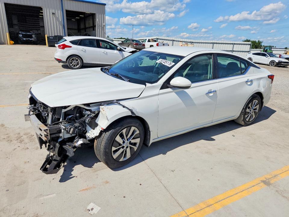 2019 Nissan VIN 1N4BL4BV8KC254076 COPART salvage auction — FRONT END, KY - CERT OF TITLE-SALVAGE (P), sold $3,450 on 2026-07-02 (photo 1)
