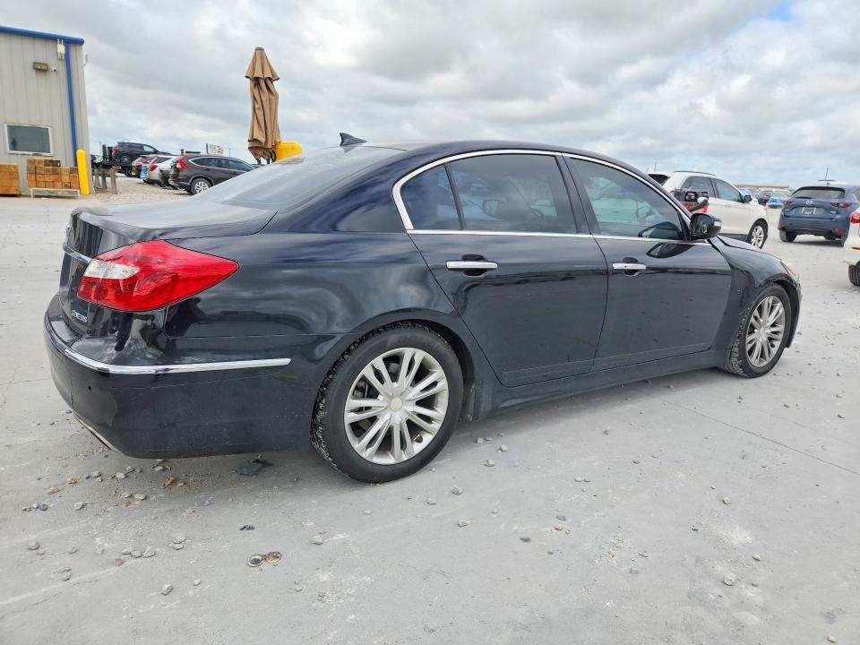 2013 Hyundai Genesis VIN KMHGC4DD6DU256681 COPART salvage auction — FRONT END, Tx - Certificate Of Title, sold $650 on 2026-07-21 (photo 3)
