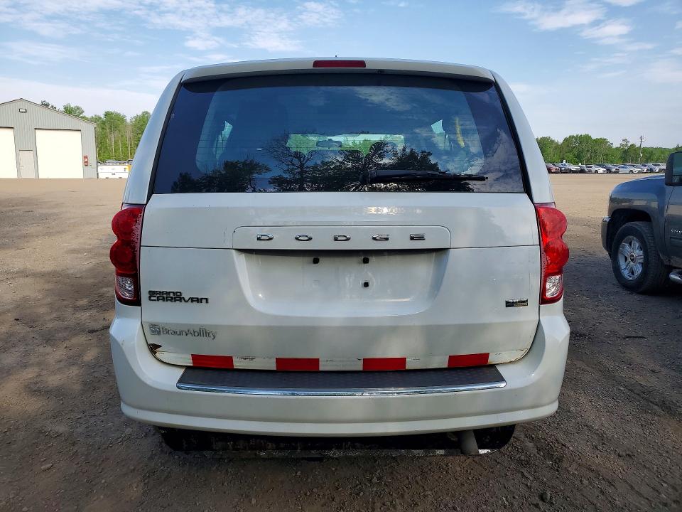 2014 Dodge Caravan VIN 2C4RDGBG2ER314843 COPART salvage auction — MINOR DENT/SCRATCHES, On - Permit No Brand - Unfit, sold $1,000 on 2026-07-03 (photo 6)