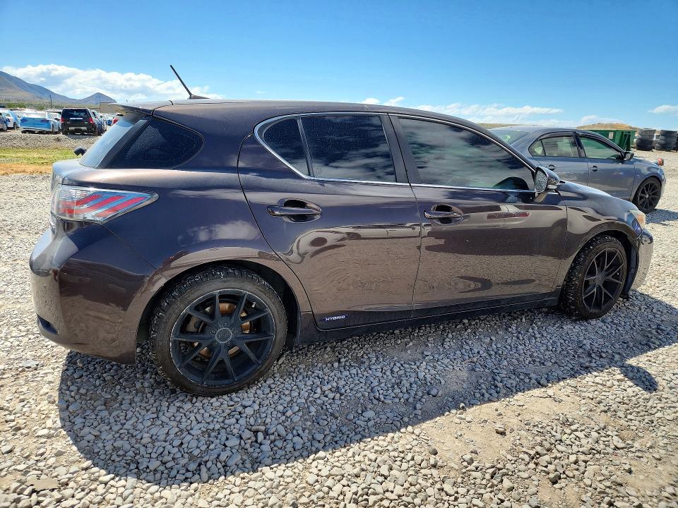 2012 Lexus Ct VIN JTHKD5BH9C2062128 COPART salvage auction — FRONT END, Ut - Certificate Of Title, sold $2,300 on 2026-07-02 (photo 3)