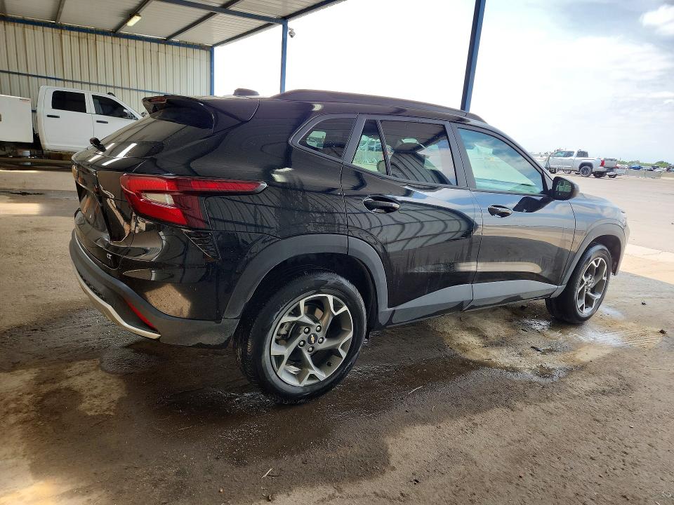 2025 Chevrolet Trax VIN KL77LHEP4SC241973 COPART salvage auction — FRONT END, Co - Salvage Title, sold $6,100 on 2026-07-29 (photo 3)