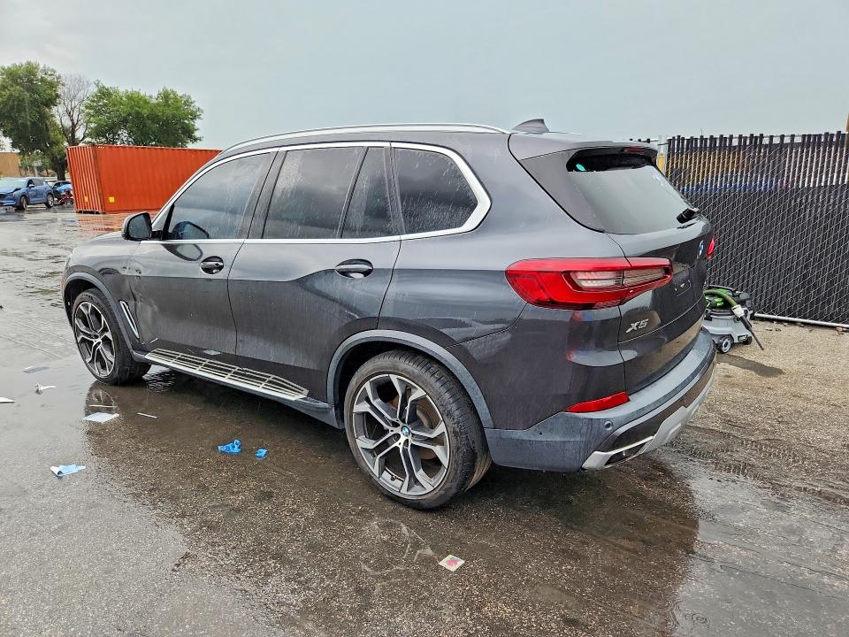 2020 BMW X5 VIN 5UXCR4C02L9B52045 COPART salvage auction — MINOR DENT/SCRATCHES, Fl - Certificate Of Title, sold $17,800 on 2026-07-28 (photo 2)
