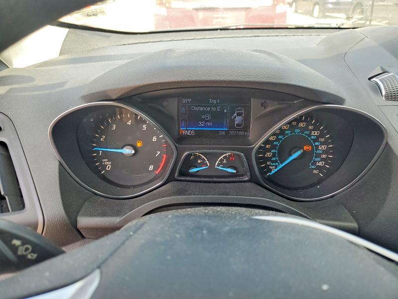 2013 Ford Escape VIN 1FMCU9GX1DUB91270 COPART salvage auction — NORMAL WEAR, MO - DEALER ONLY CLEAN TITLE, sold $675 on 2026-07-02 (photo 9)