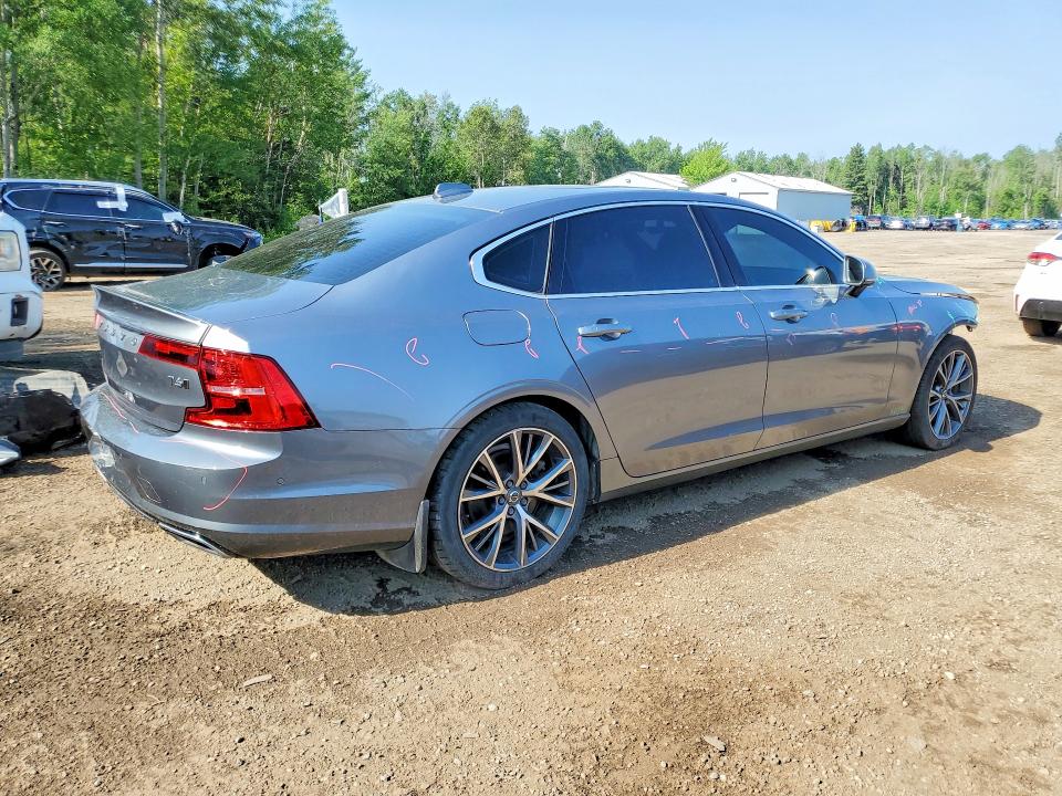 2018 Volvo S90 VIN LVY992MK0JP020707 COPART salvage auction — FRONT END, ON - PERMIT NO BRAND - UNFIT, sold $2,250 on 2026-07-16 (photo 3)